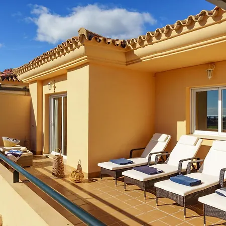 3 Bedroom, Floor With Fantastic Terrace And Pools * Sitio de Calahonda