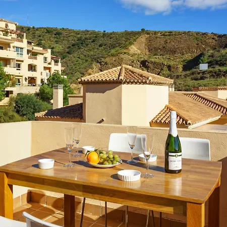 3 Bedroom, Floor With Fantastic Terrace And Pools Appartement *