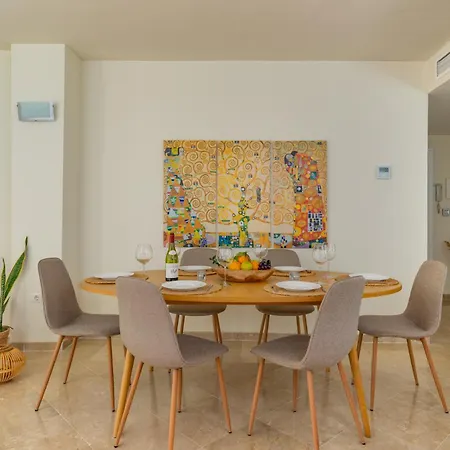 Apartamento 3 Bedroom, Floor With Fantastic Terrace And Pools
